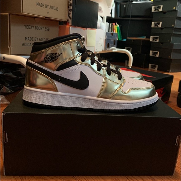 SOLD - Picture 3 of 4